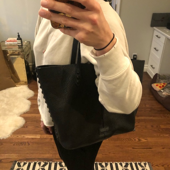 medium unlined tote